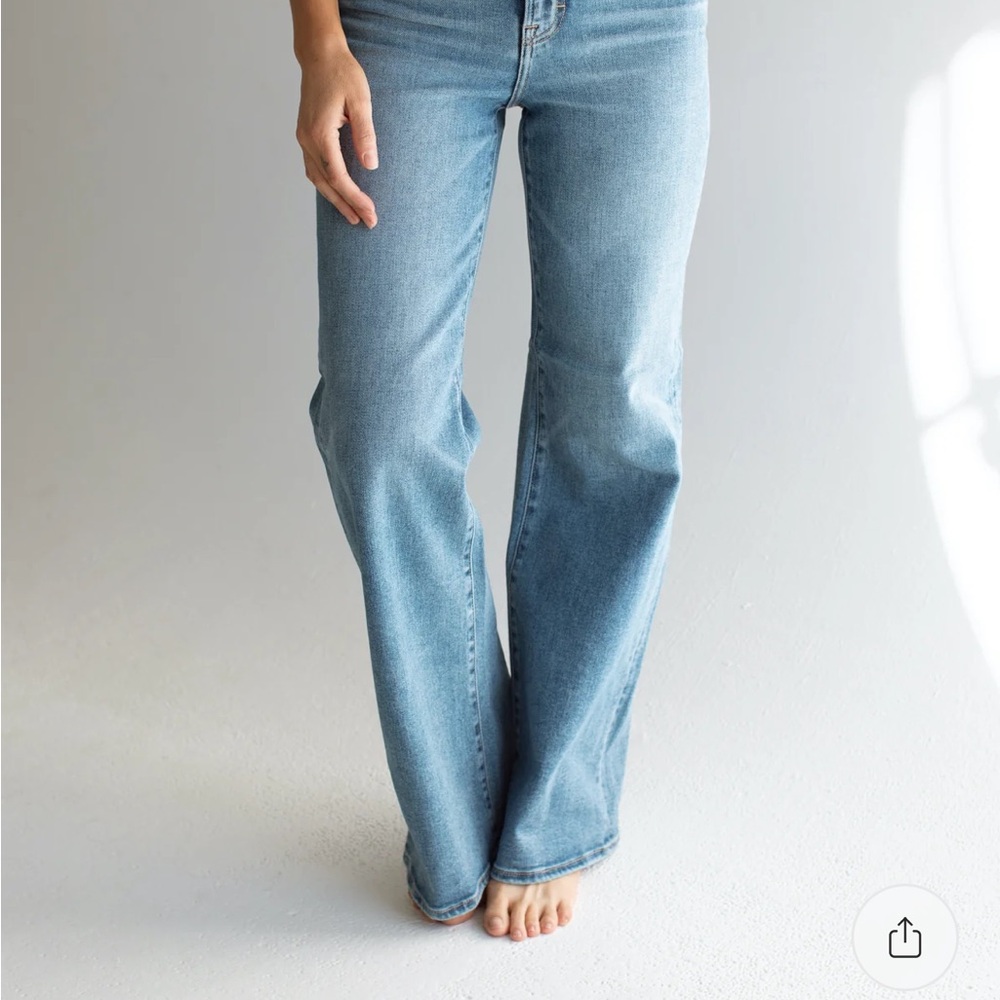Carly Jean Los Angeles Morgan wide leg flare jeans